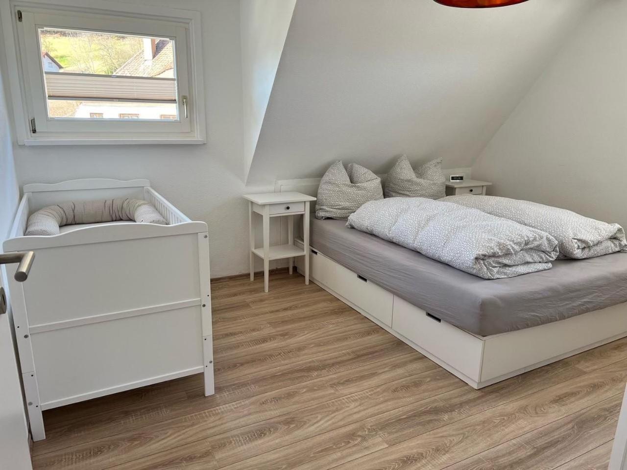 Ferienwohnung Am Wiesenrain バイアースブロン エクステリア 写真